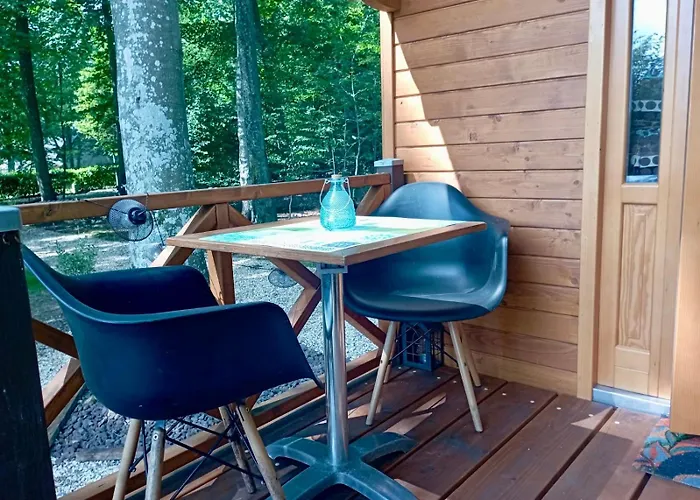 Roulotte Les Deux Geais Holiday home Sainte-Opportune-du-Bosc