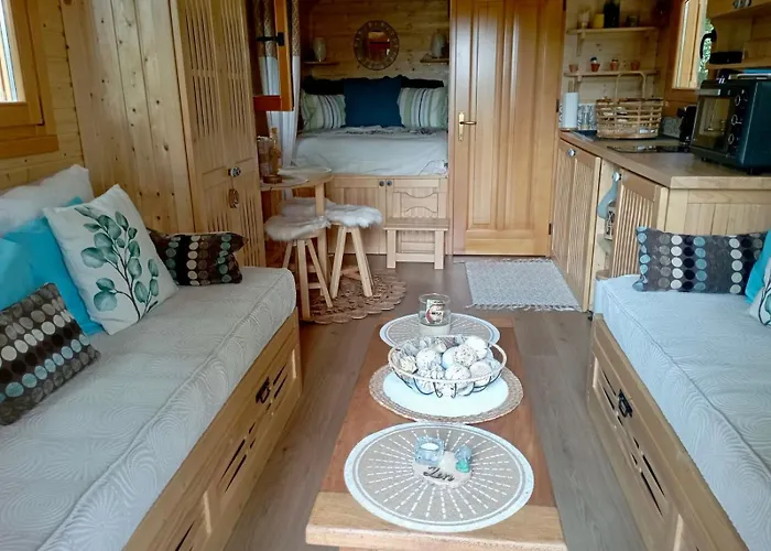 Roulotte Les Deux Geais * Sainte-Opportune-du-Bosc