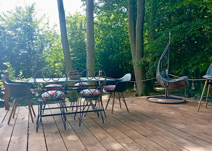 Roulotte Les Deux Geais Holiday home *